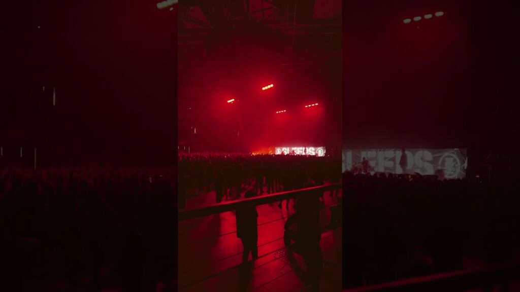 [YouTube] KRAINA NERDA – While She Sleeps | Atlas Arena | Łódź – początek dobrego pogo !!!