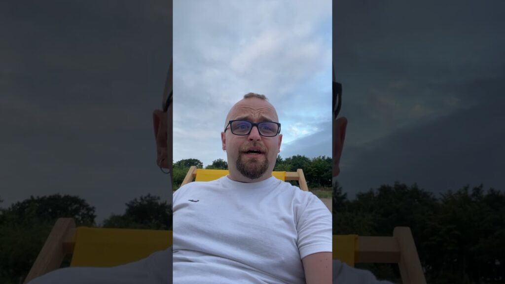 [YouTube] KRAINA NERDA – Ostatni deszczowy dzień urlopu :( #międzyzdroje #poszukiwaczeskarbów #beachtenis #badminton